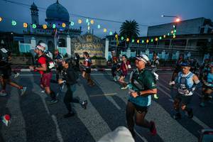 BIB: 
                            <button type="button" onclick="openModal(26231898)" class="btn btn-primary btn-sm float-right btn-popup" data-toggle="modal" data-target=".modal-high-quality">
                        <i class="fas fa-shopping-cart"></i> Add to Cart
                    </button>
                                            <button type="button" onclick="isThisMe(26231898, true)" class="btn btn-success btn-sm float-right btn-popup btn-isme hidden" data-toggle="tooltip" data-placement="bottom" title="นี่คือรูปของคุณใช่ไหม คลิกที่นี่เพื่อเอาเข้าอัลบั้ม">
                        <i class="fas fa-plus"></i> Add to album
                    </button>
                    <button type="button" onclick="isThisMe(26231898, false)" class="btn btn-warning btn-sm float-right btn-popup btn-isnotme hidden">
                        <i class="fas fa-ban"></i> Remove from album
                    </button>